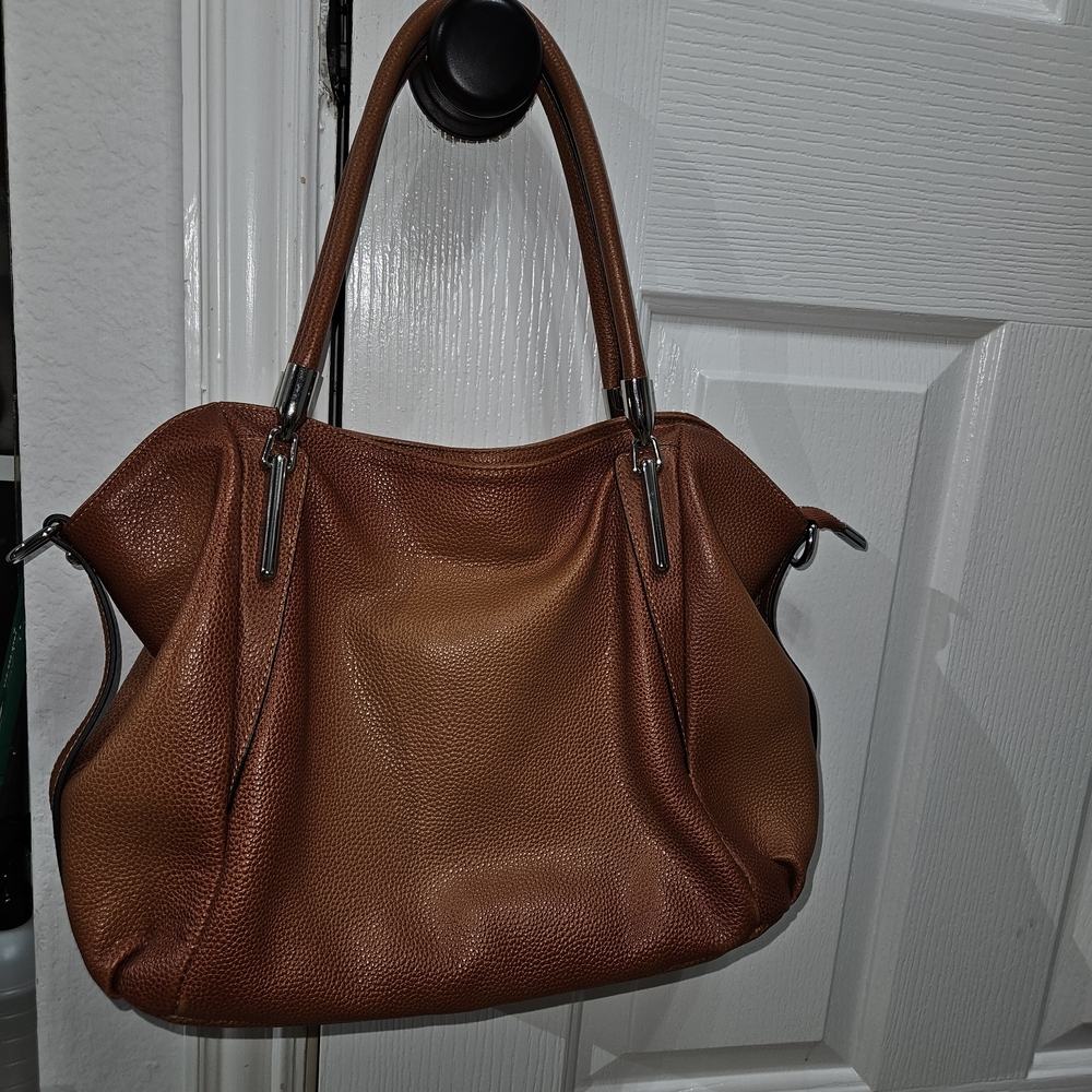 Sheshe Tan Leather Shoulder Bag